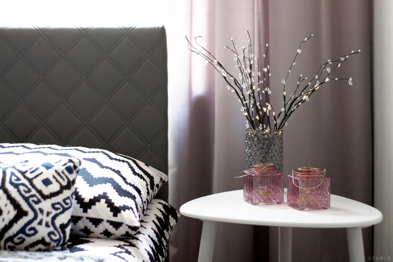 Clicktheflat Hoza Street Apart Rooms Warszawa Exteriör bild